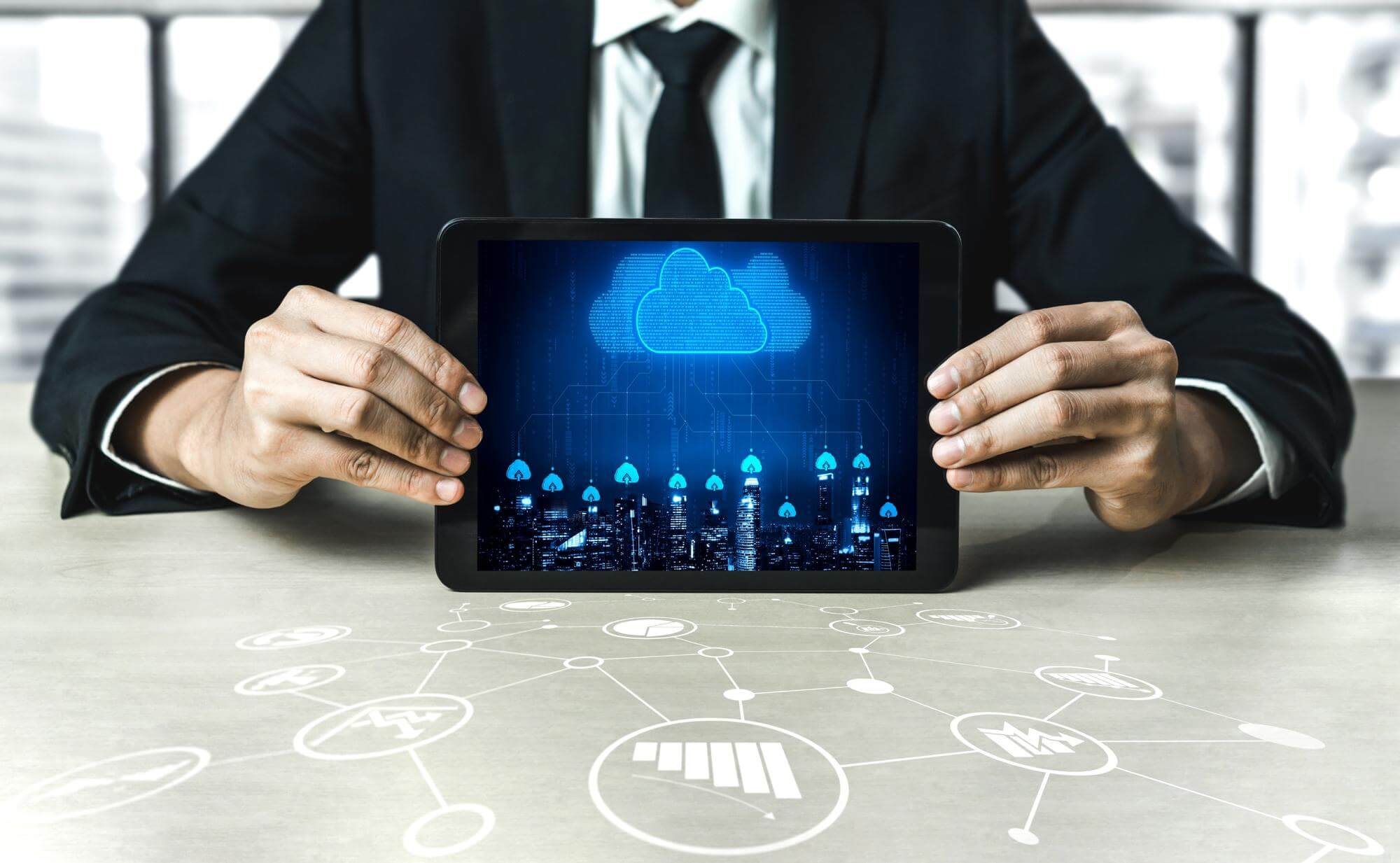 Large and Prestigious UK Based University Migrates and Modernizes Legacy Systems with AWS