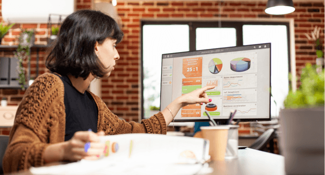 Creating a Dynamic Pivot Template for the Payroll Activity Report